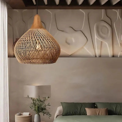 SolsticeGlow – Suspension en rotin tressé à la main pour une ambiance bohème et chaleureuse
